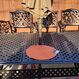 Round indoor out door placemats